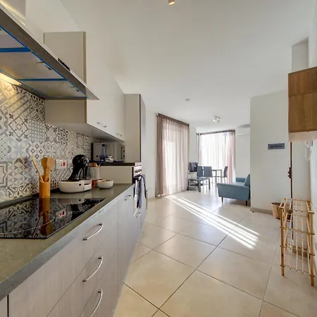 New Apt By Sf Homes - Close To The Beach St. Paul's Bay Exterior photo
