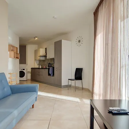 New Apt By Sf Homes - Close To The Beach St. Paul's Bay Exterior photo